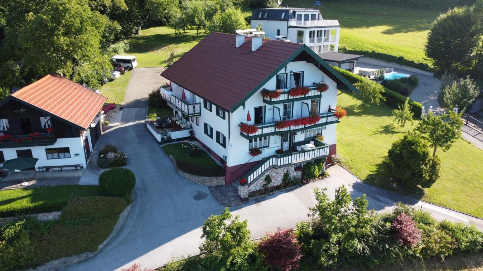Pension Semler Lägenhet Mondsee Exteriör bild