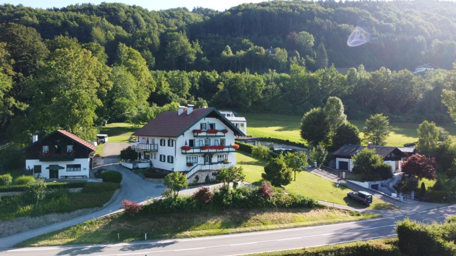 Pension Semler Lägenhet Mondsee Exteriör bild